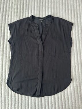 Banana Republic Black Cap-Sleeve V-Neck Blouse